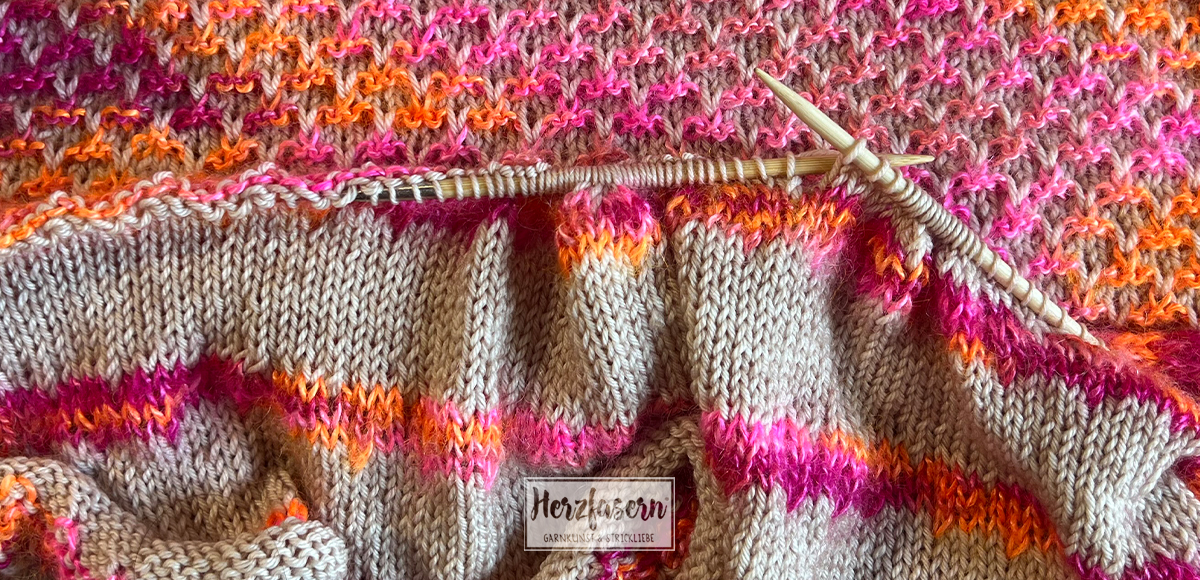Halsschmeichler deluxe – Cowls, Loops & Minitücher No. 11 & No. 50