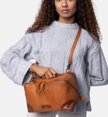 Project 79 – Ledertasche von Re:Designed