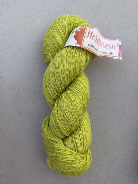 No 74 frisches Grün Tussah-Seide